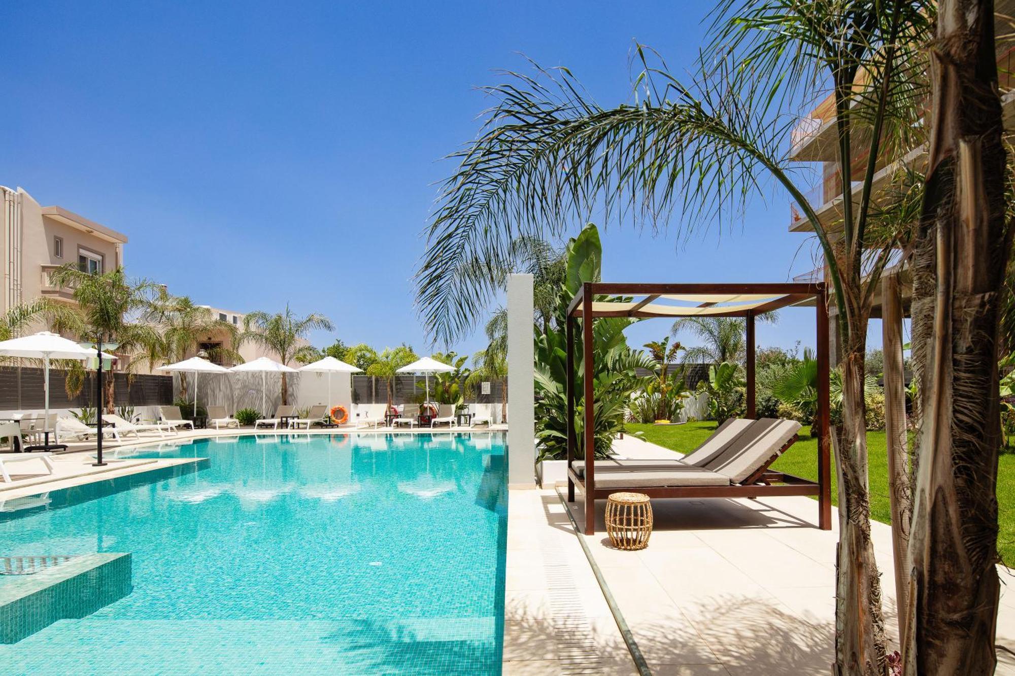 Sapphire Horizon Suites Kissamos Bagian luar foto