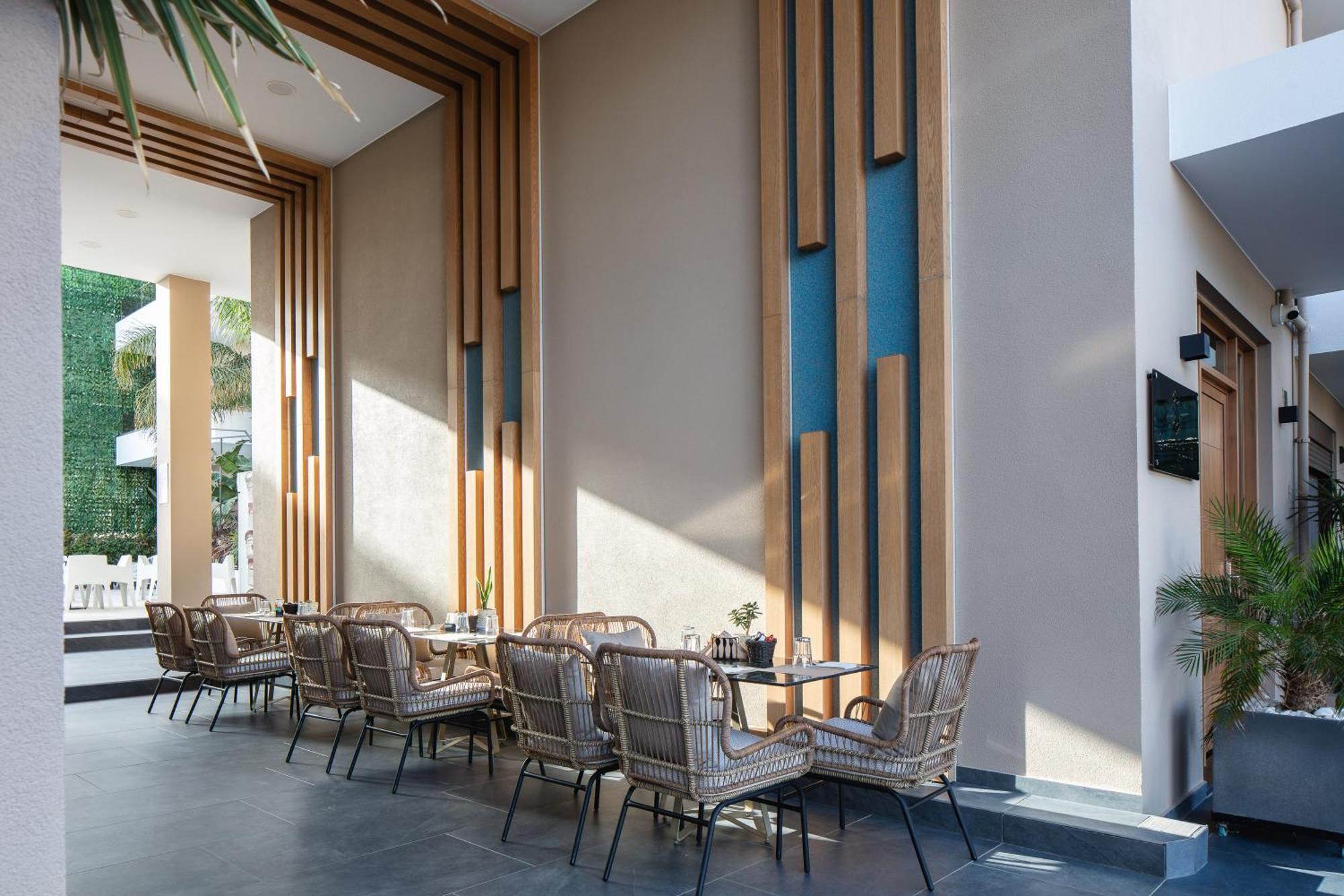 Sapphire Horizon Suites Kissamos Bagian luar foto