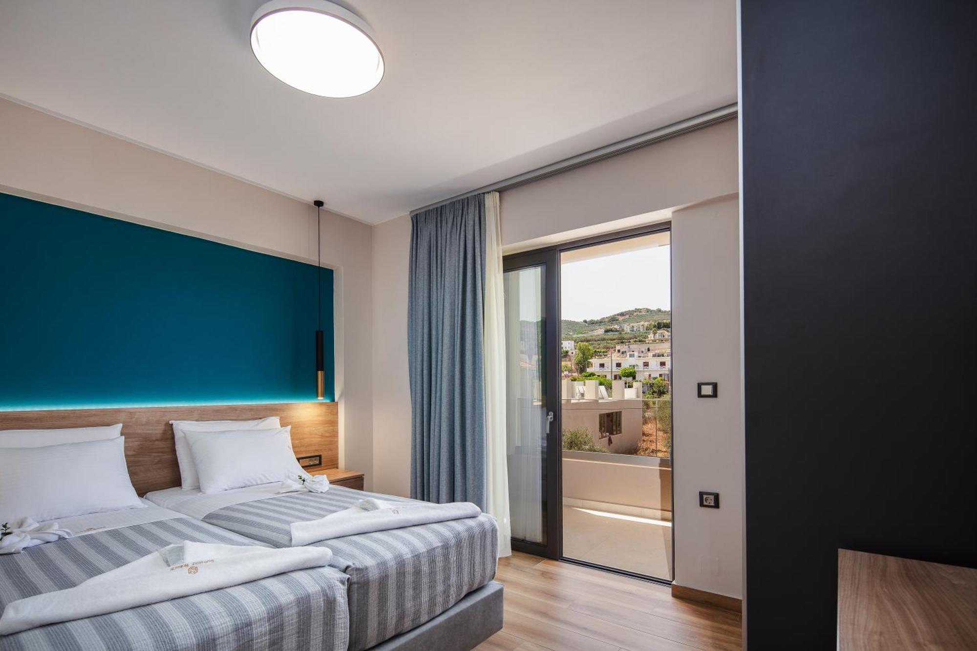 Sapphire Horizon Suites Kissamos Bagian luar foto