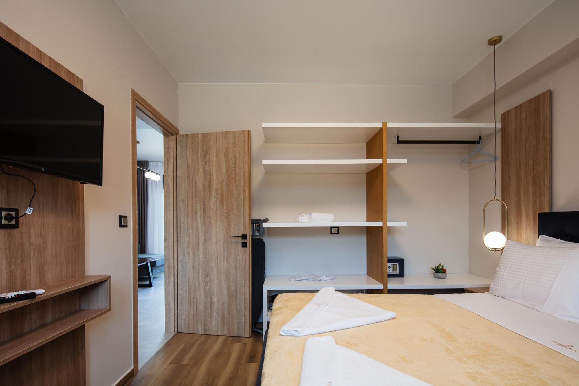 Sapphire Horizon Suites Kissamos Bagian luar foto