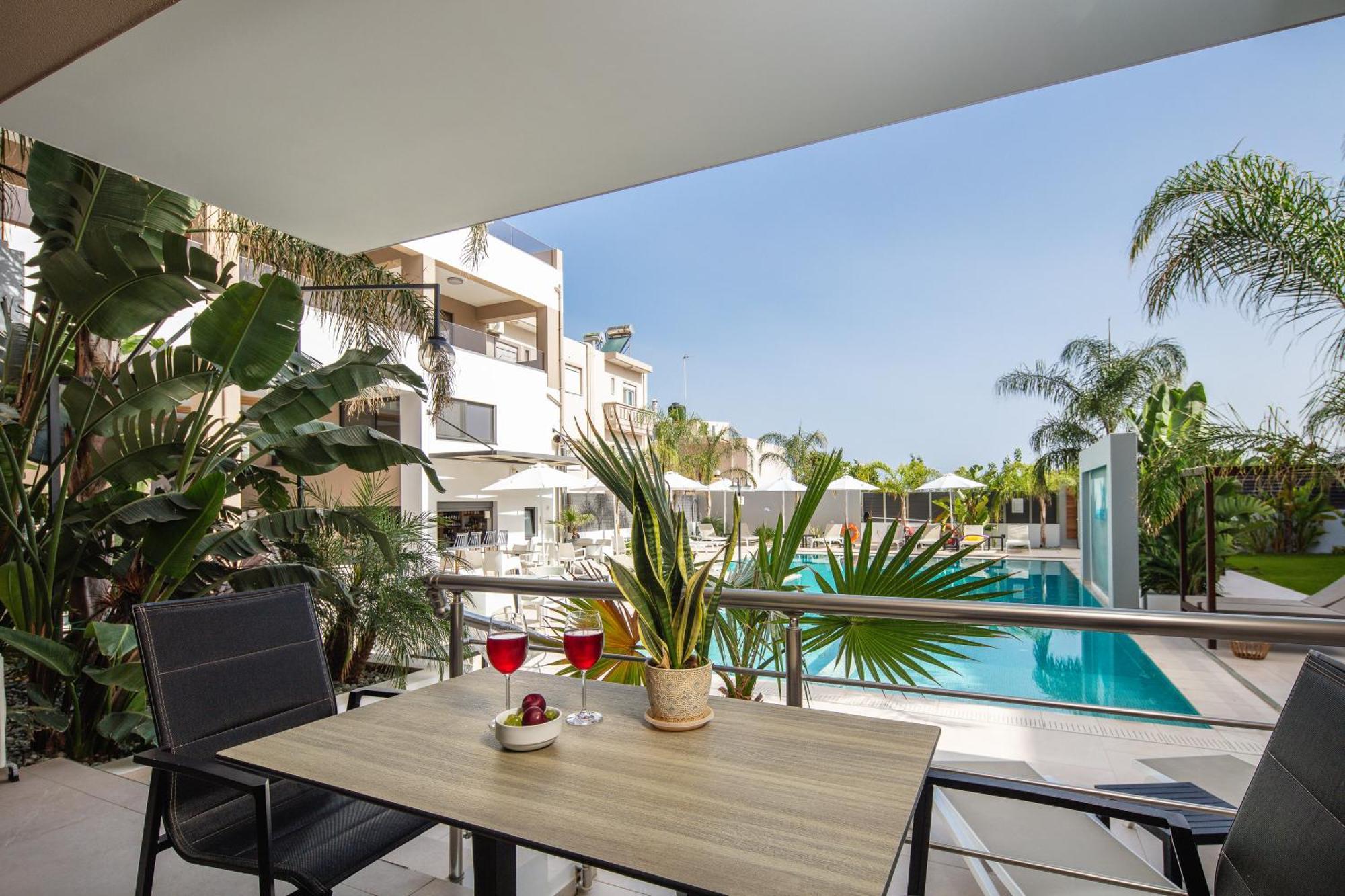 Sapphire Horizon Suites Kissamos Bagian luar foto