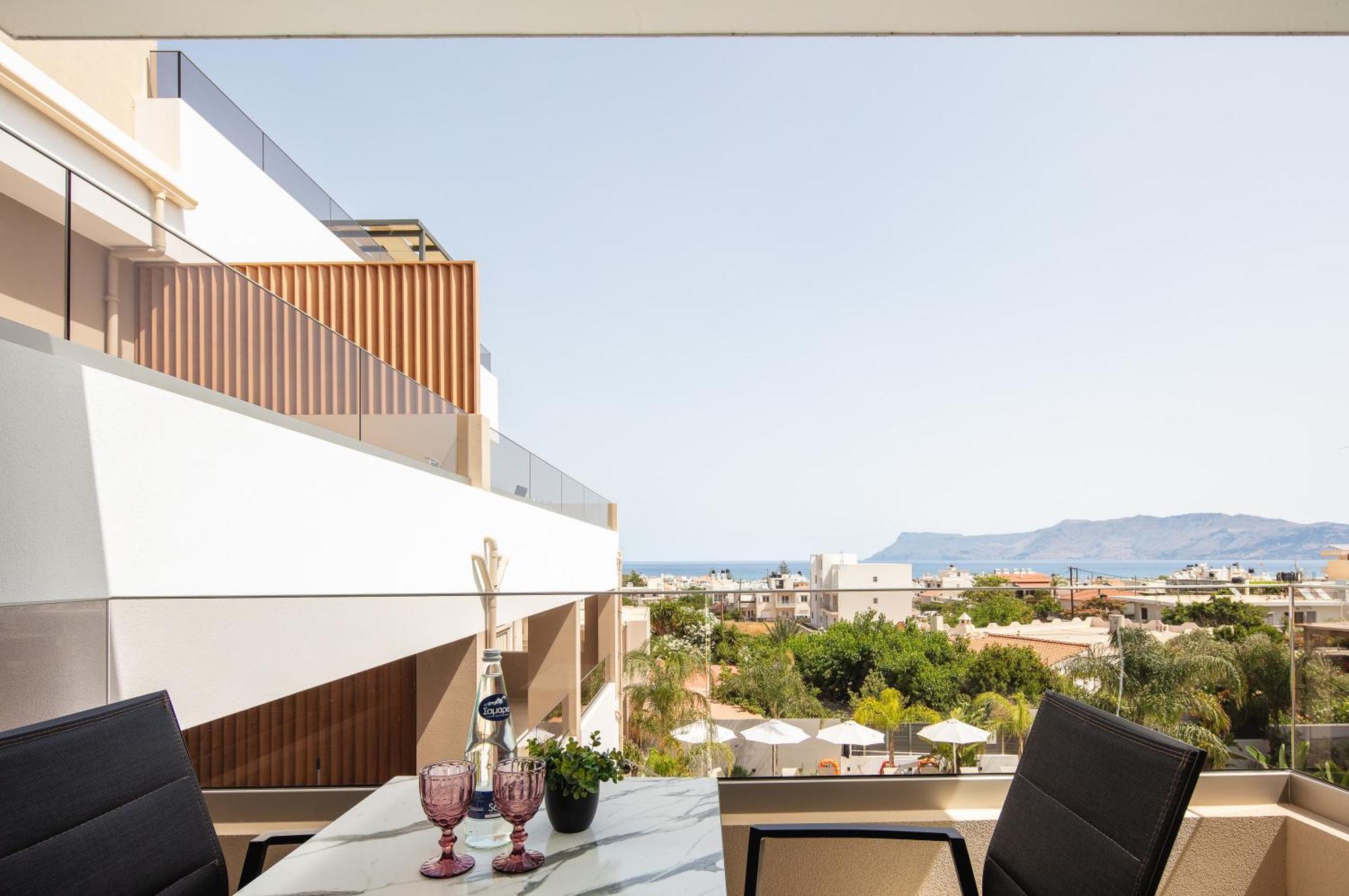 Sapphire Horizon Suites Kissamos Bagian luar foto
